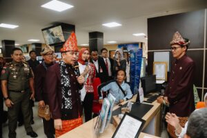Pj Gubernur Agus Fatoni Resmikan Mall Pelayanan Publik Kabupaten Muara Enim