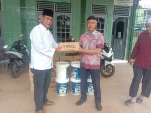 Polrestabes Berikan Bantuan Ke Masjid KI Marogan Palembang
