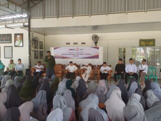 Distribusi Mushaf Al-Qur'an oleh LAZISNU PBNU dan BPKH RI Melalui PCNU Palembang