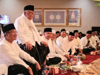Salat Tarawih Berjamaah, Pj Gubernur Agus Fatoni Ingatkan Masyarakat Jaga Iklim Kondusif di Sumsel