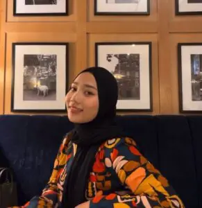 Putri Ridwan Kamil, Camillia Azzahra, Memutuskan Melepas Hijab
