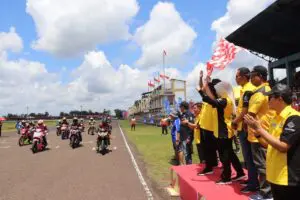 Pj Bupati Sandi Fahlepi Melepas Secara Resmi Kejurnas Nasional Motoprix Seri 1 2024